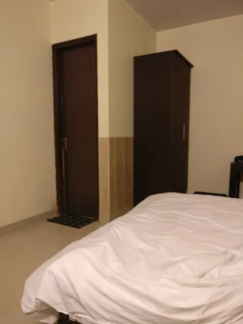 OYO 11925 Krishna 26