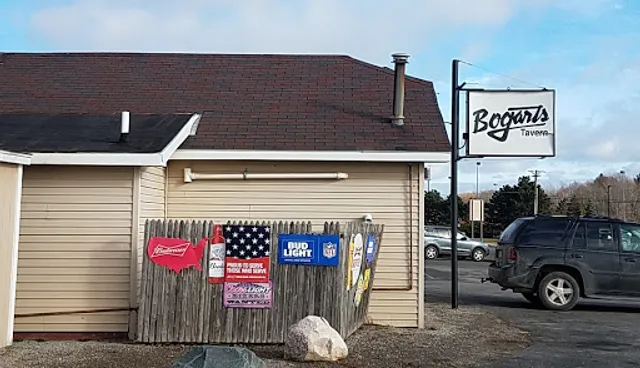 Bogarts Tavern