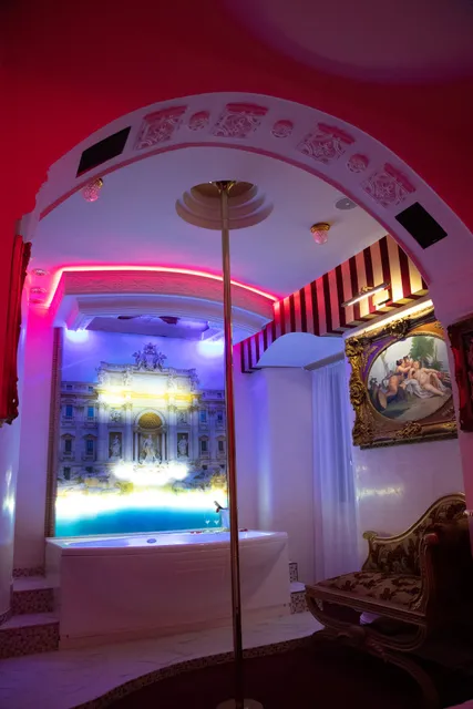 EROSSUITE - Spa & dance Music Privè -