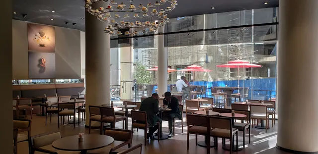 Illy Caffé (Meskel Square)