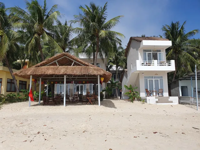 Lucky Spot Beach Bungalow