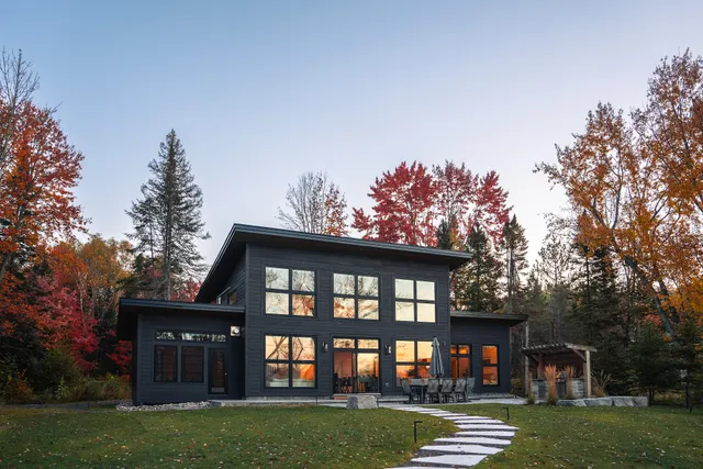 Selena Lakehouse Luxury Muskoka Cottage