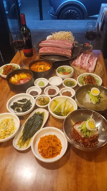 제주육로(the finest grilled restaurant)