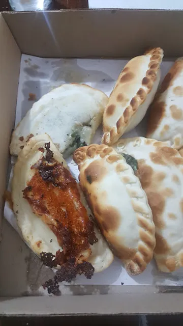 LISTO EMPANADAS Y PIZZAS