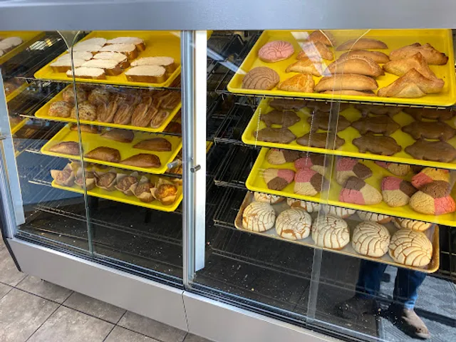 Letty's bakery and coffee