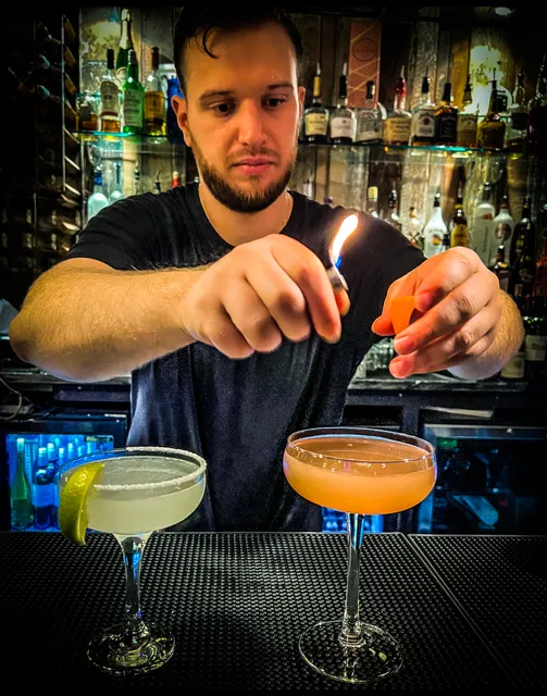 Hamlet Bar Lounge & Restaurant