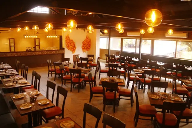 Hotel Mazda & Cafe - Best Cafe in Nashik| Family Restaurant in Nashik| Multicusion Restaurant in Nashik