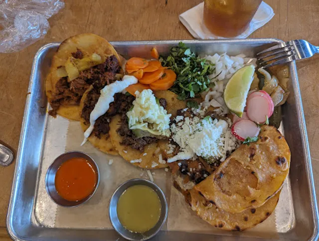 Tacos Y Tortas Adrian