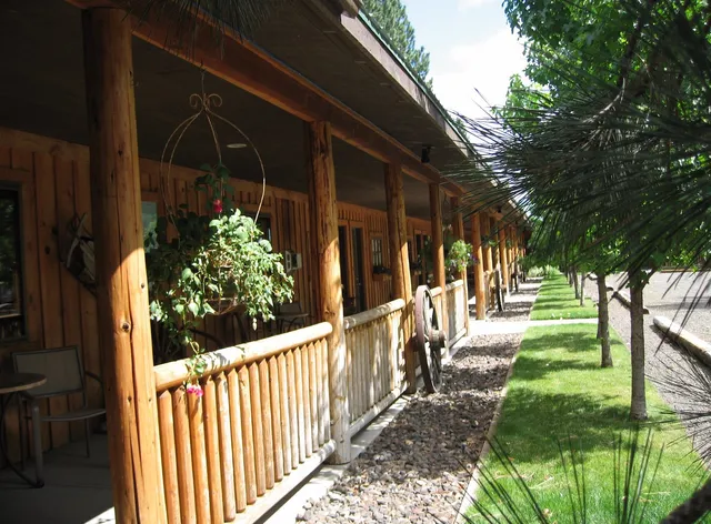 Trout Lake Valley Inn