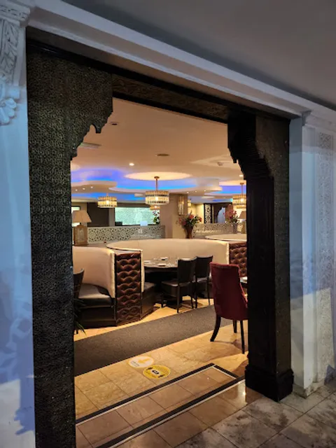 EastZeast Restaurant