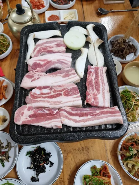 제주참더덕과흑돼지