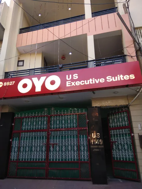 OYO Us Executive Suites Near Inox Gurgaon Dreamz