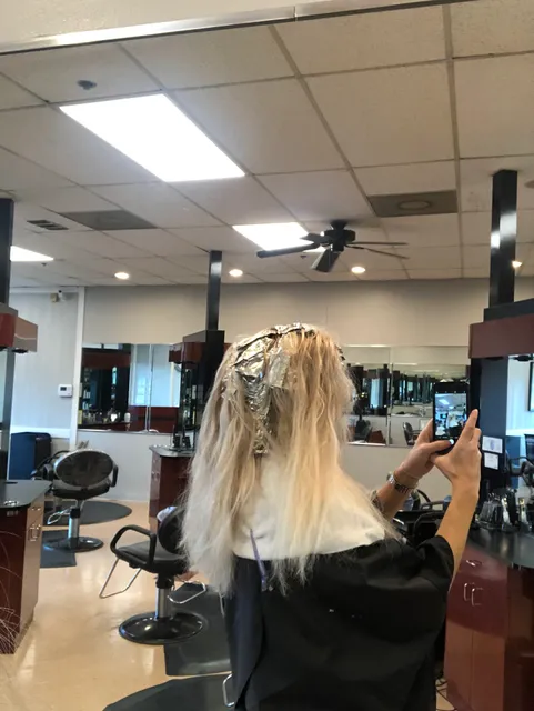 Chong Porter at Styles of Atlanta Hair Salon