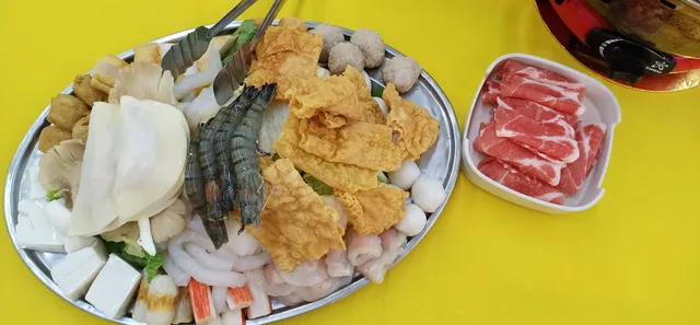 Lucky Corner Pulau Ketam Seafood Steamboat