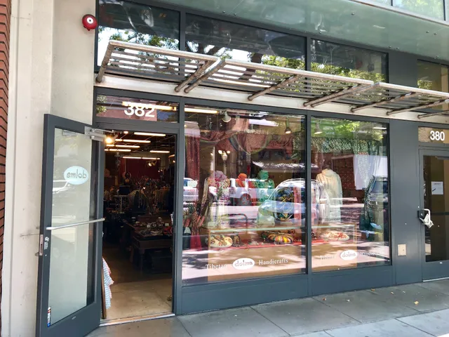 Dolma Tibetan Handicraft