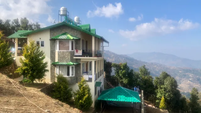 Golden Cypress Homestay , Mukteshwar