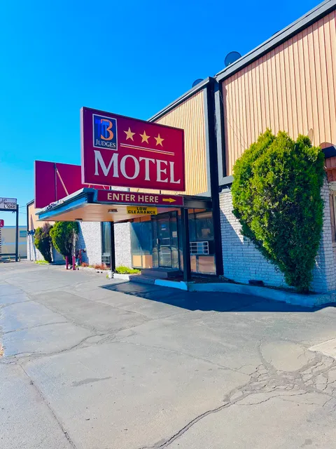 Three Judges Motor Lodge