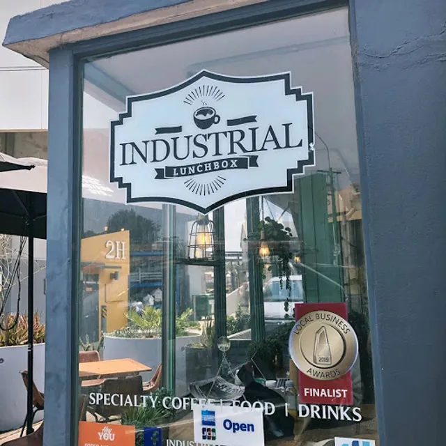 The Crossroads Cafe & Catering