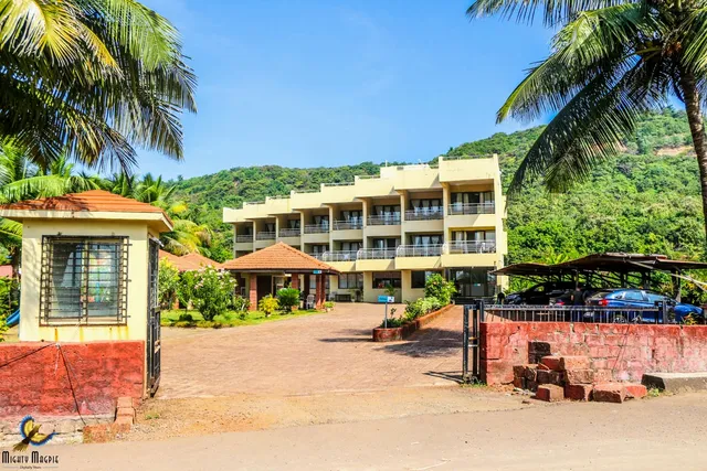 Sagar Sawali, Karde Beach View Resort