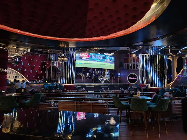f Bar and Lounge Noida