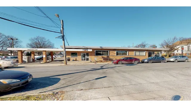 Bank of America (with Drive-thru ATM)