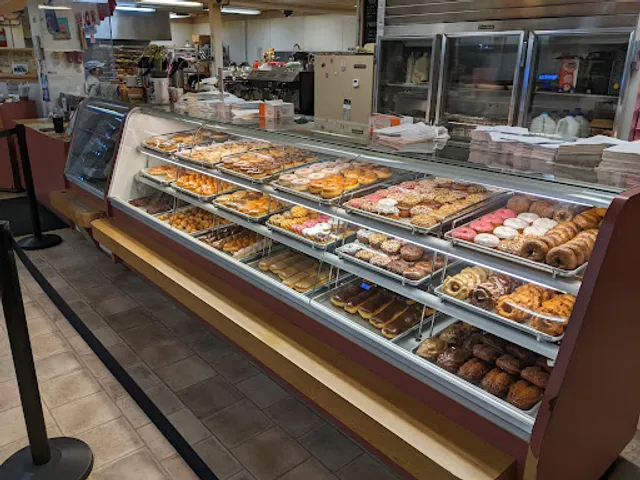 Richard's Donuts & Pastries