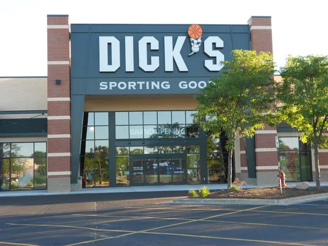 DICK'S Sporting Goods