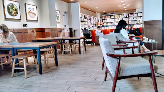 Starbucks Coffee - EQUiA Narimasu