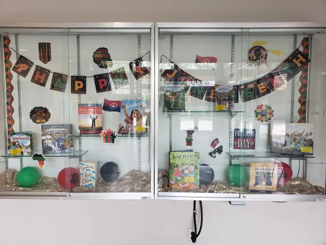 NewHolly Branch - The Seattle Public Library