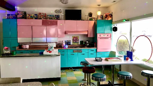 Otto’s Ice Cream. Seasonal with Pop Up Openings! SEE OUR fb page for updated Info.