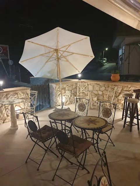 ALONIA cafe-bar-cocktail