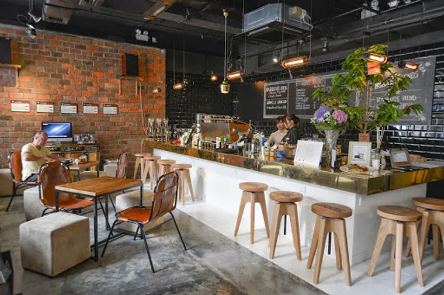 The Coffee Academïcs (Johnston Road)