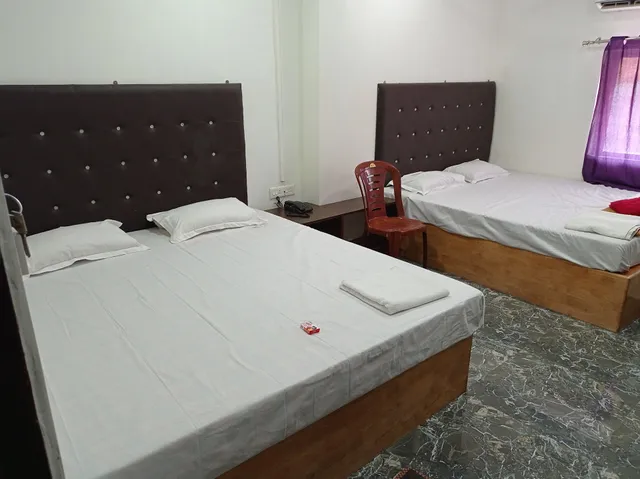 OYO 81600B Pearl Marine Hotel