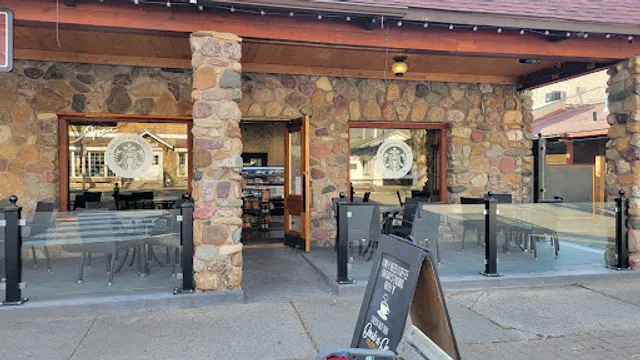 Glacier Bistro Starbucks