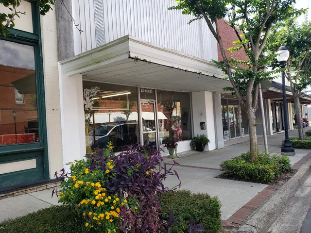 Magnolia Lace Salon & Boutique