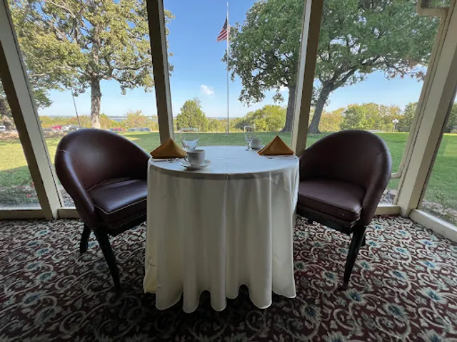 Lakeside Restaurant at Tanglewood Resort