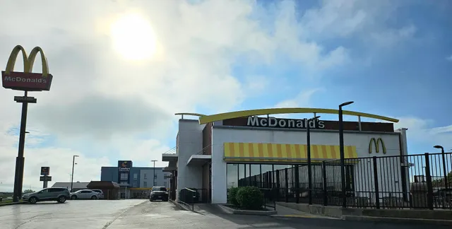 Hilcrest Shopping Center