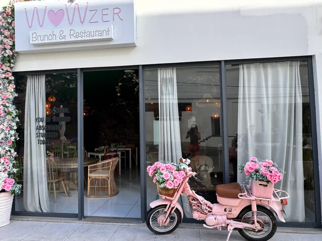 Wowzer Brunch & Restaurant