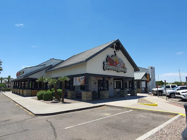 Famous Dave's Bar-B-Que