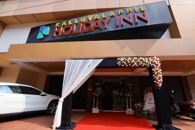Kalluvalappil HOLIDAY INN