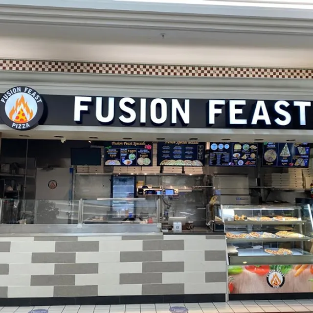 Fusion Feast Pizza
