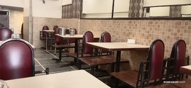 Padma Bar & Restaurant