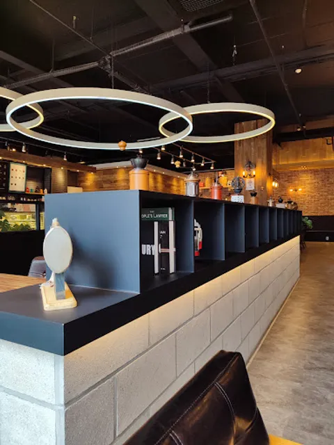 정진원의커피볶는집 제이앤제이점