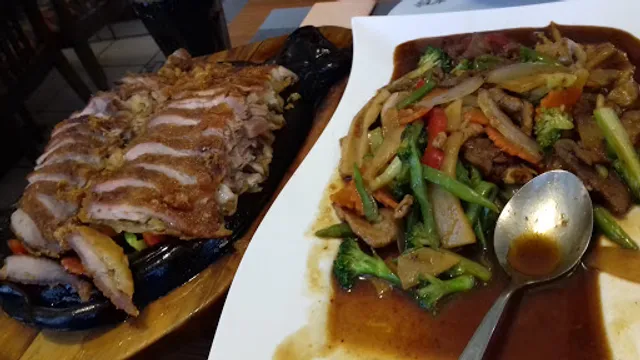 Asia Wok Imbiss ( kein Kartenzahlung möglich!)