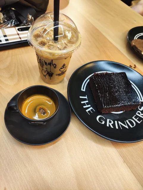 The Grinders Palestine Street