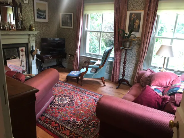 Albion Cottage Holiday Home