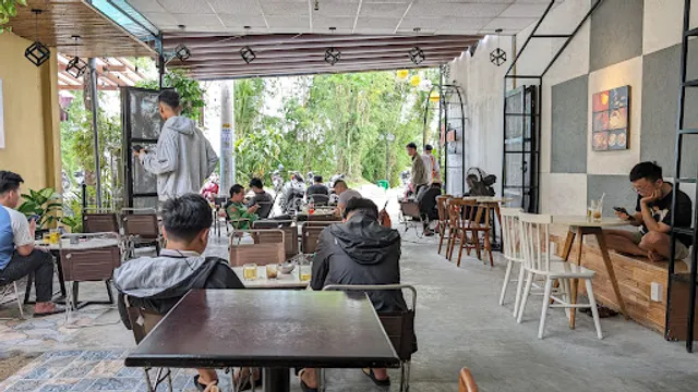 BEAN coffee milk tea bakery