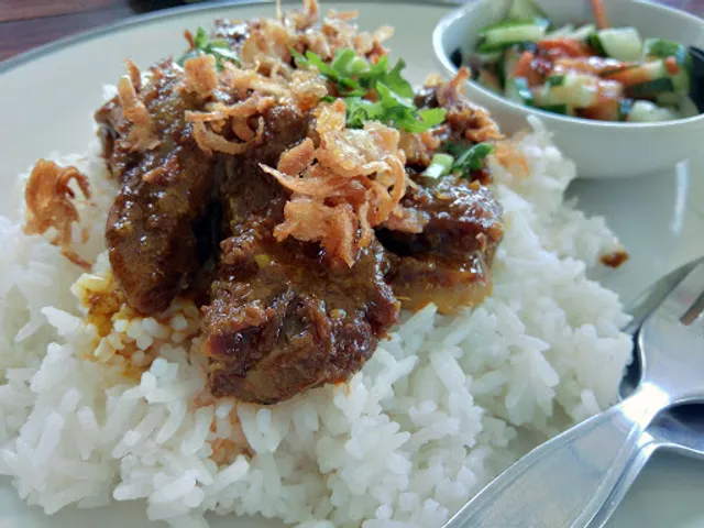 ORIGIN Steak X Curry