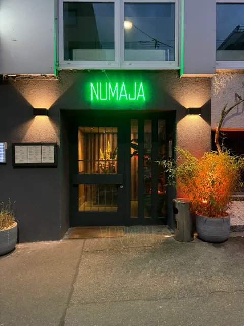 NUMAJA - thai eatery & bar