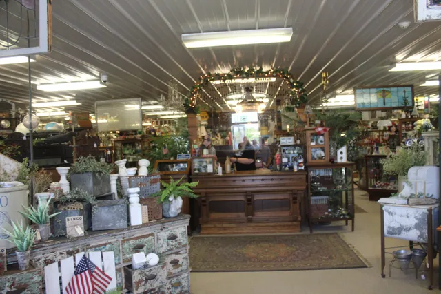 Apple Tree Antiques